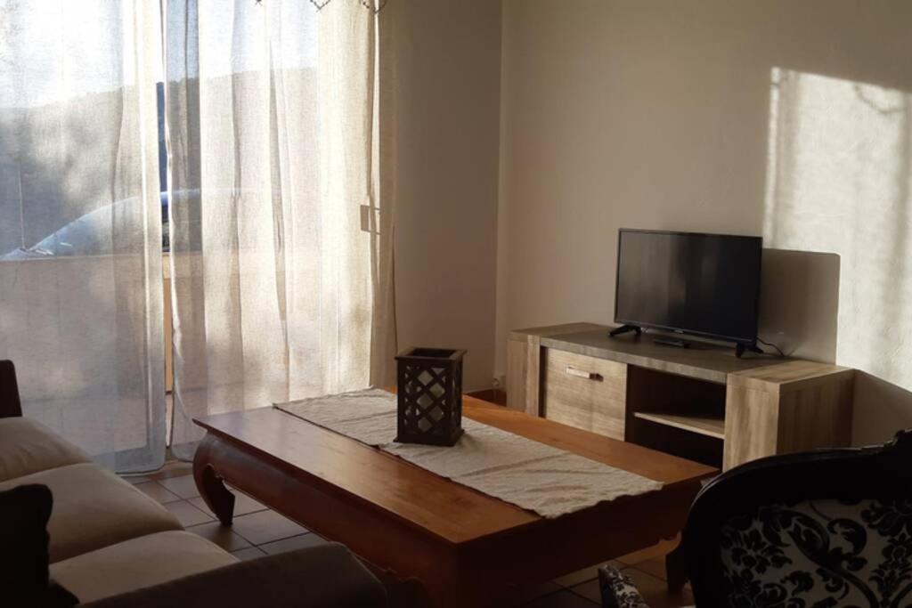 Appartement Spacieux Et Chaleureux A Grasse Exterior foto